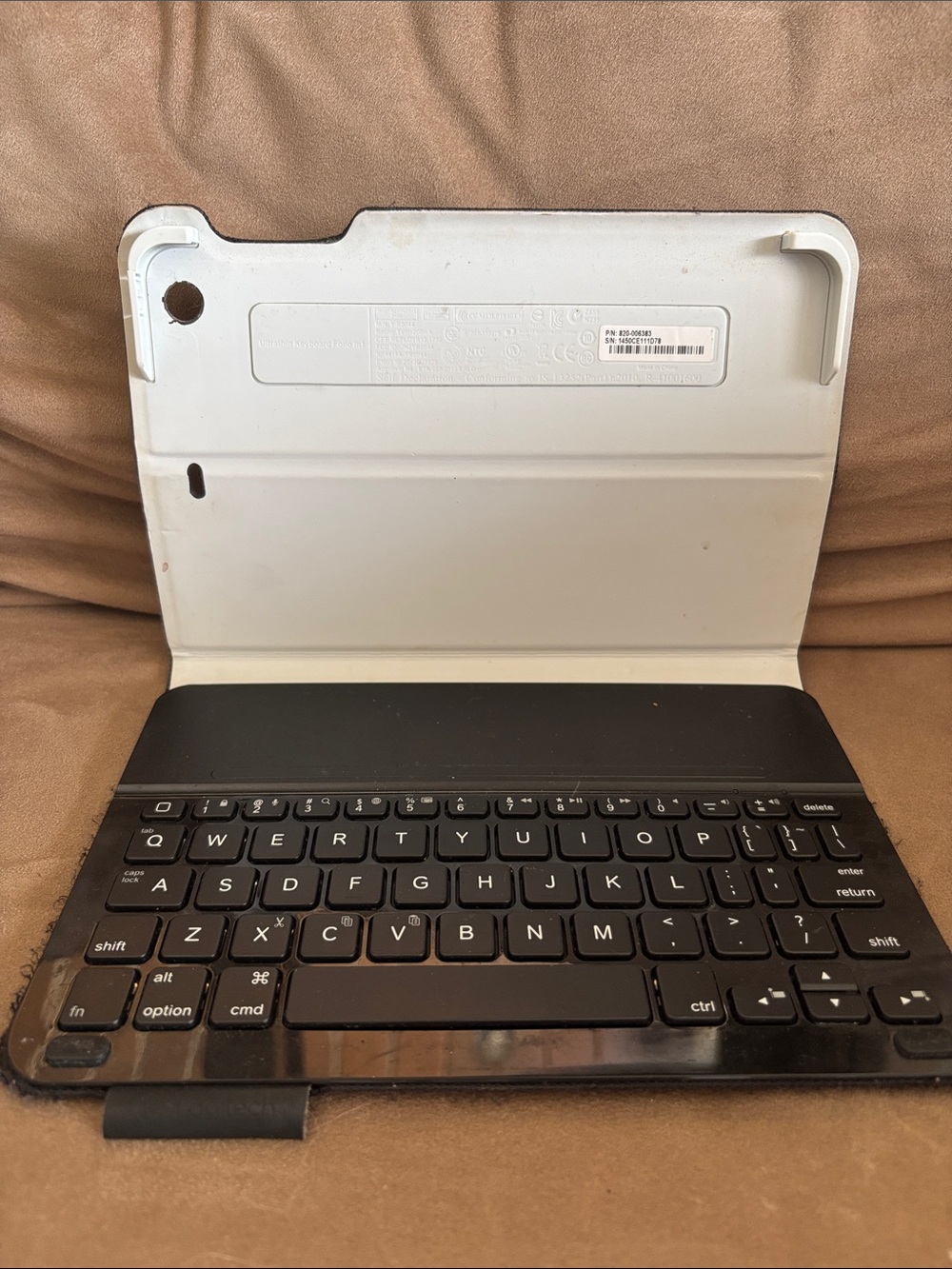 Logitech Black Tablet Keyboard with White Case Backing